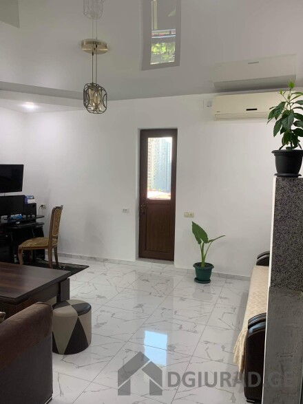 Apartment for rent daily or yearly 1600 GEL