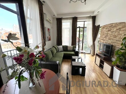 Apartment near the Metro Freedom Square