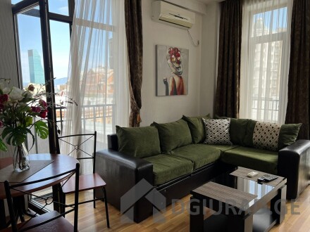 Apartment near the Metro Freedom Square