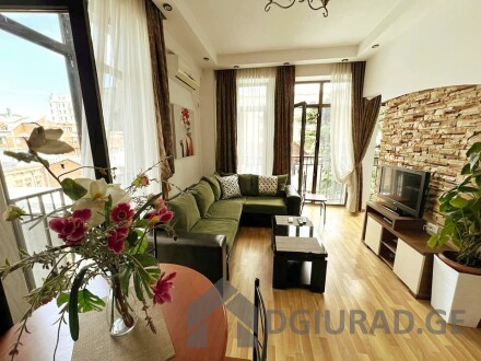 Apartment near the Metro Freedom Square