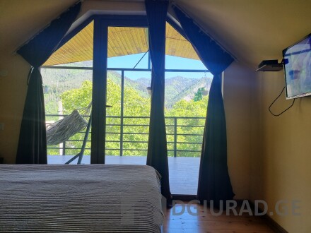 Apartment for rent with a balcony with a panoramic view of the mountain