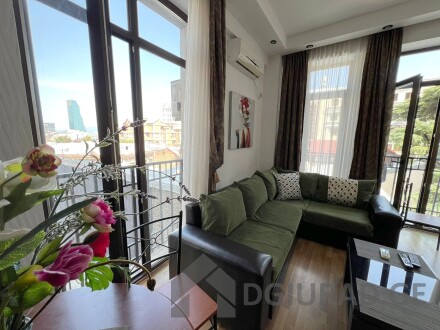 A cozy and well-furnished apartment near the metro