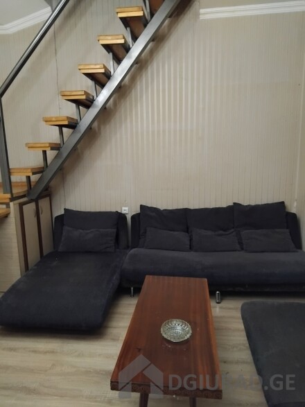 2-room apartment for rent near the Marjanishvili metro station