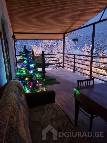 Apartment for rent with a balcony with a panoramic view of the mountain