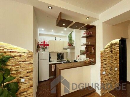 A warm and cozy apartment on Rustaveli Avenue