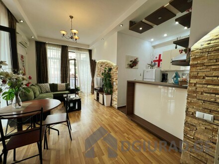 Apartment near the Metro Freedom Square